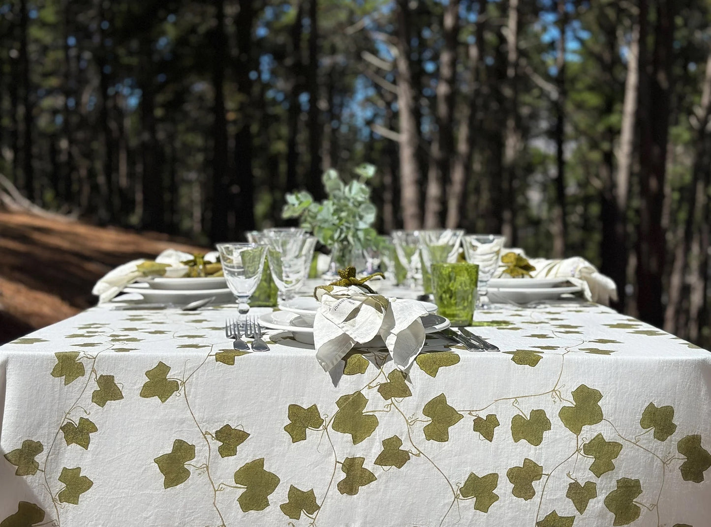 Ivy Linen Tablecloth 65x150"