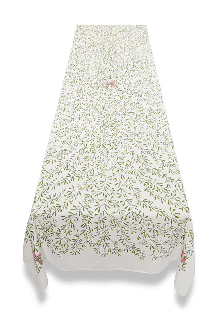 Mistletoe Tablecloth 65 x 150”