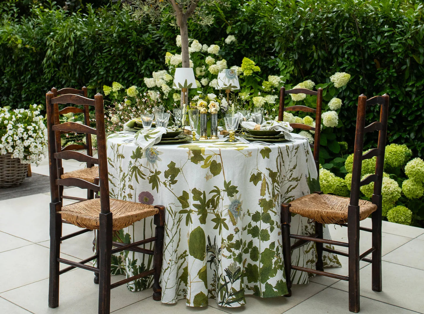 Herb Garden Round Tablecloth, 102 inches