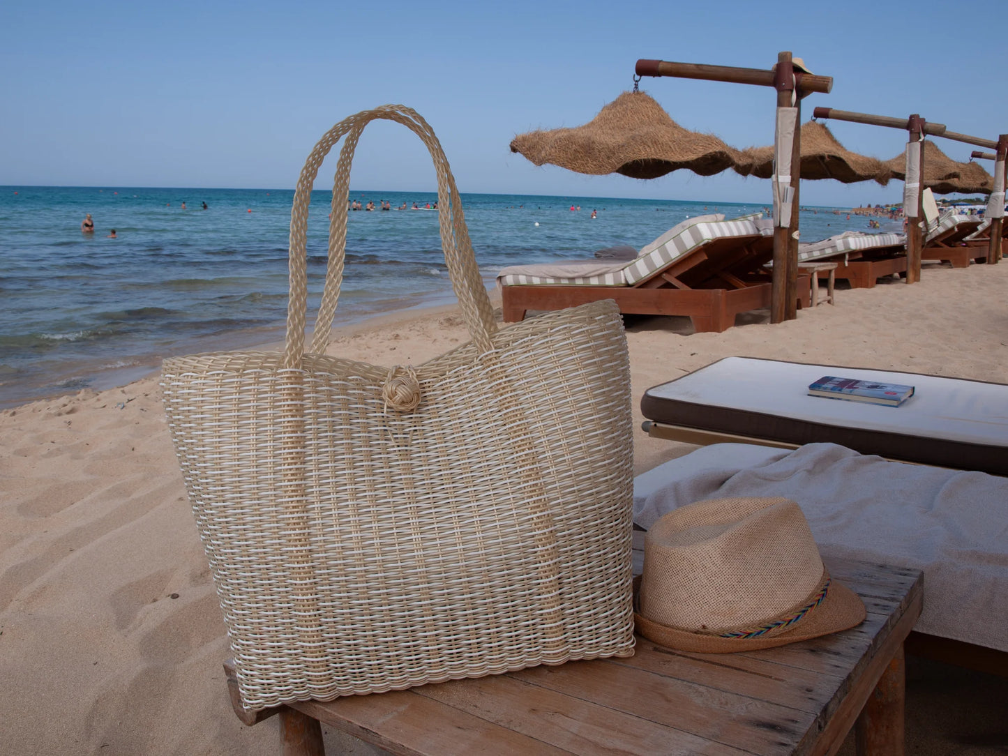 The Lilley Line Medium Market Bag in Salt and Pearl