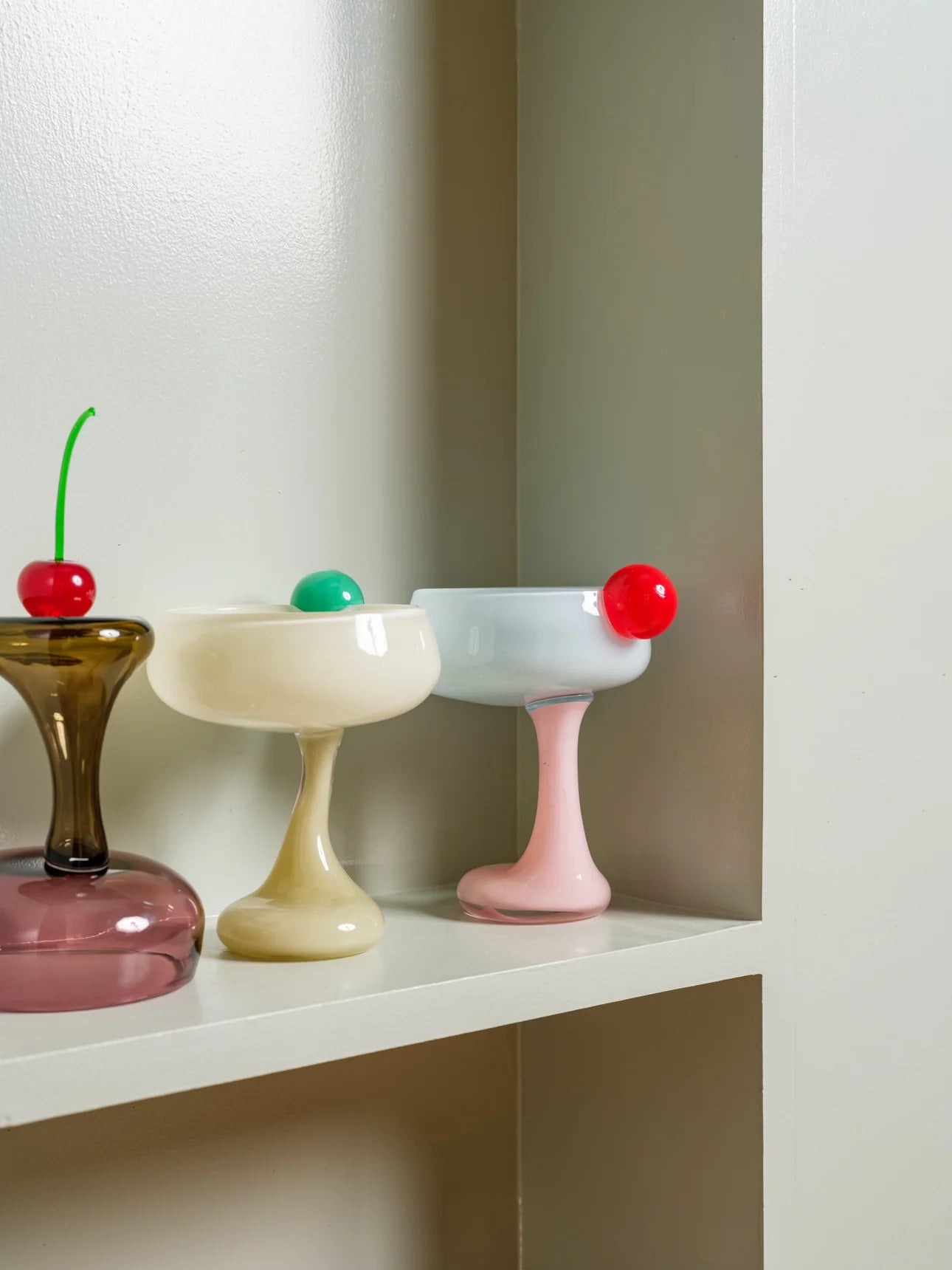 Helle Mardahl The Signature Glass with a Twist in Olive , Champagne, and Blueberry Ice Cream