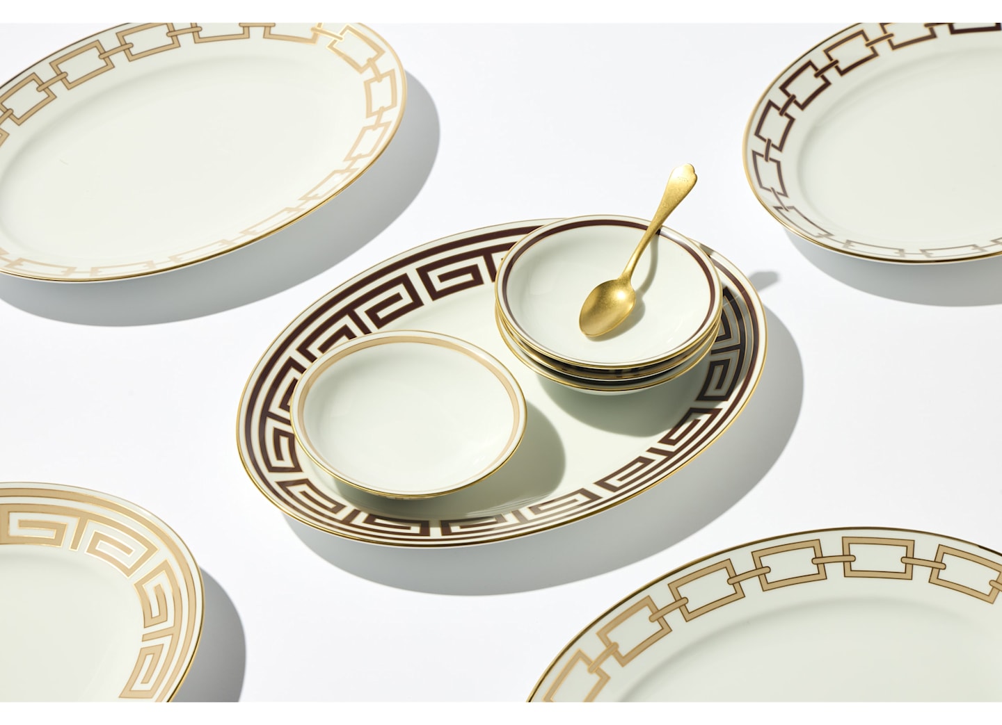 Labirinto Ebano Oval Platter by Ginori 1735