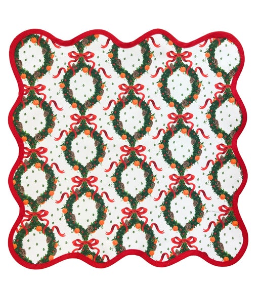 S/4 Red Wreath Scalloped Placemats