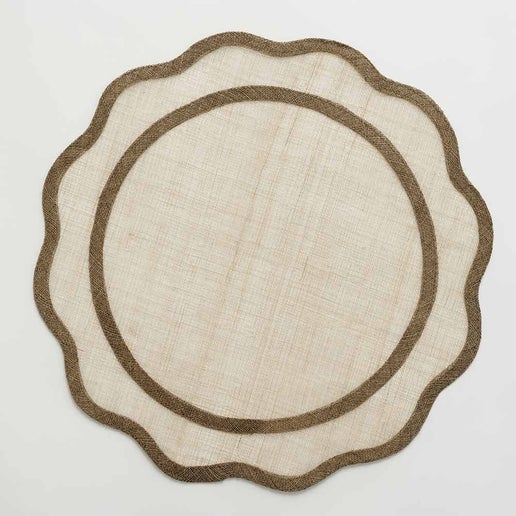 Scalloped Placemat Brown