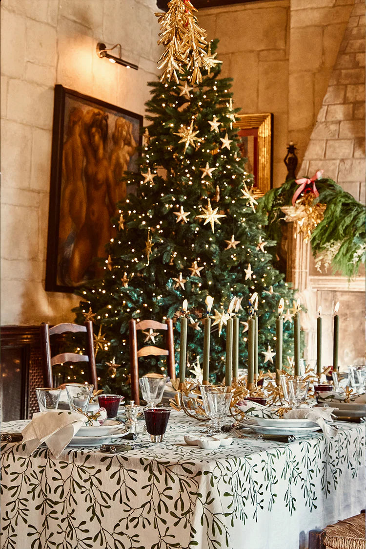 Mistletoe Tablecloth