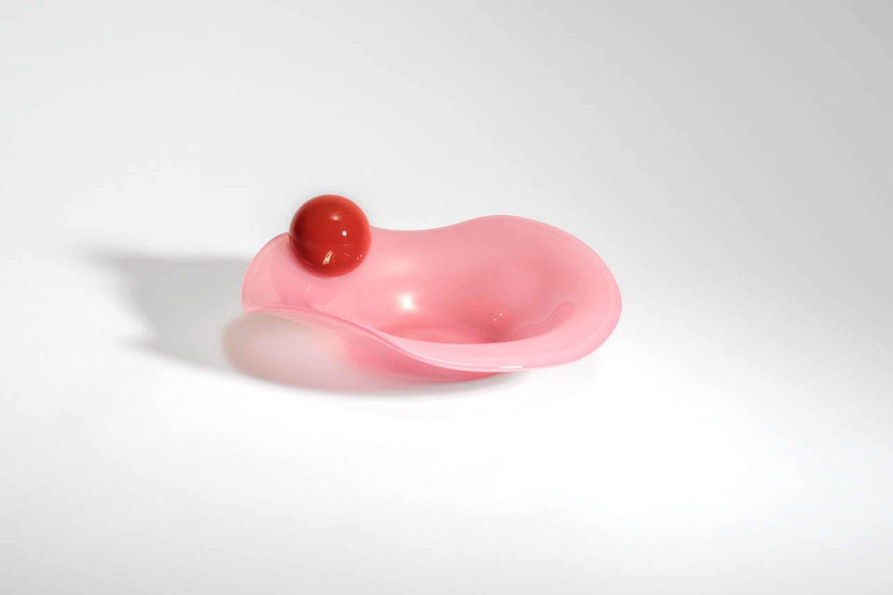 The Bowl with a Twist in Chili Red and Pink