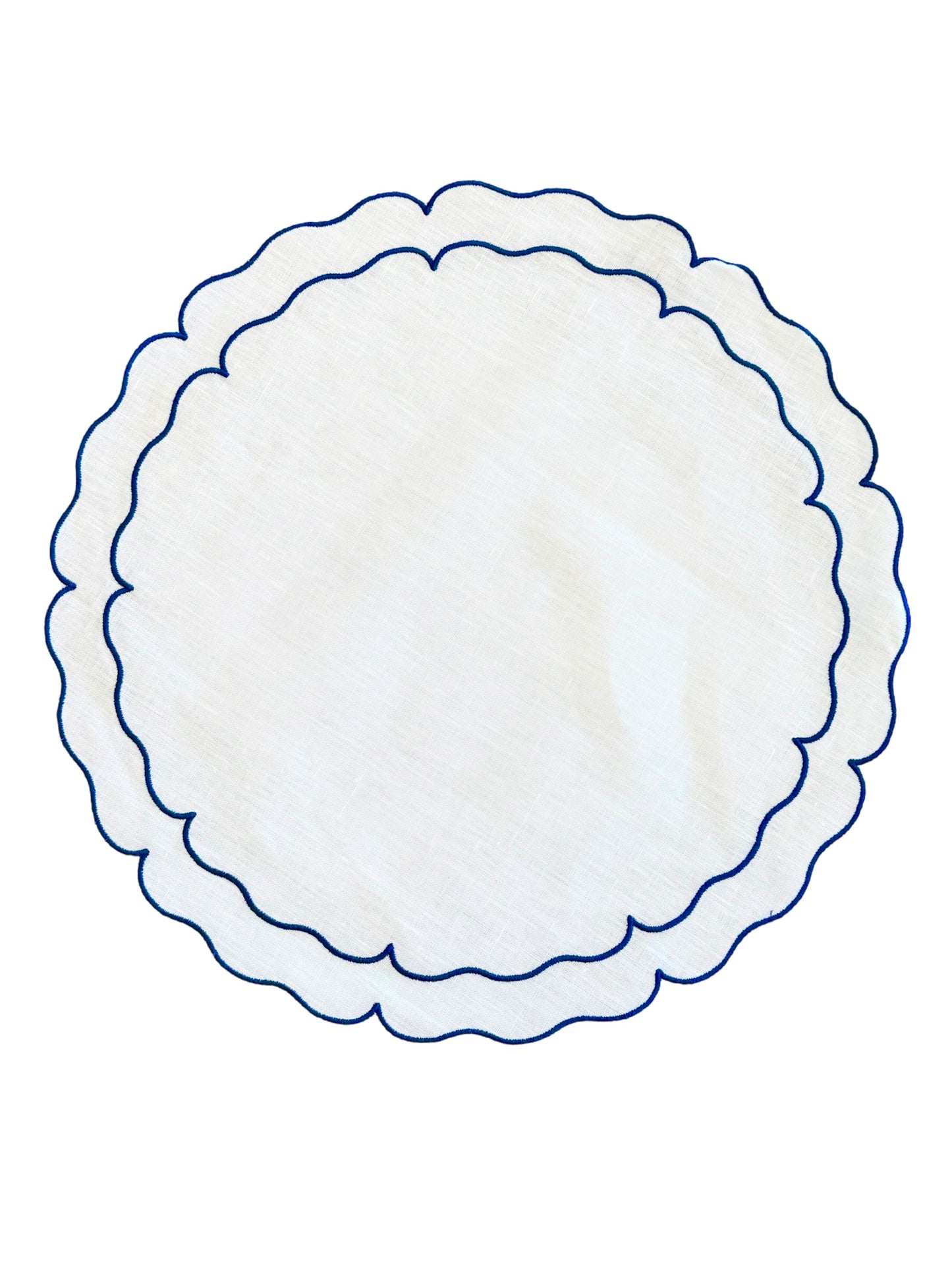 Set of 6 Scalloped White and Navy Placemats