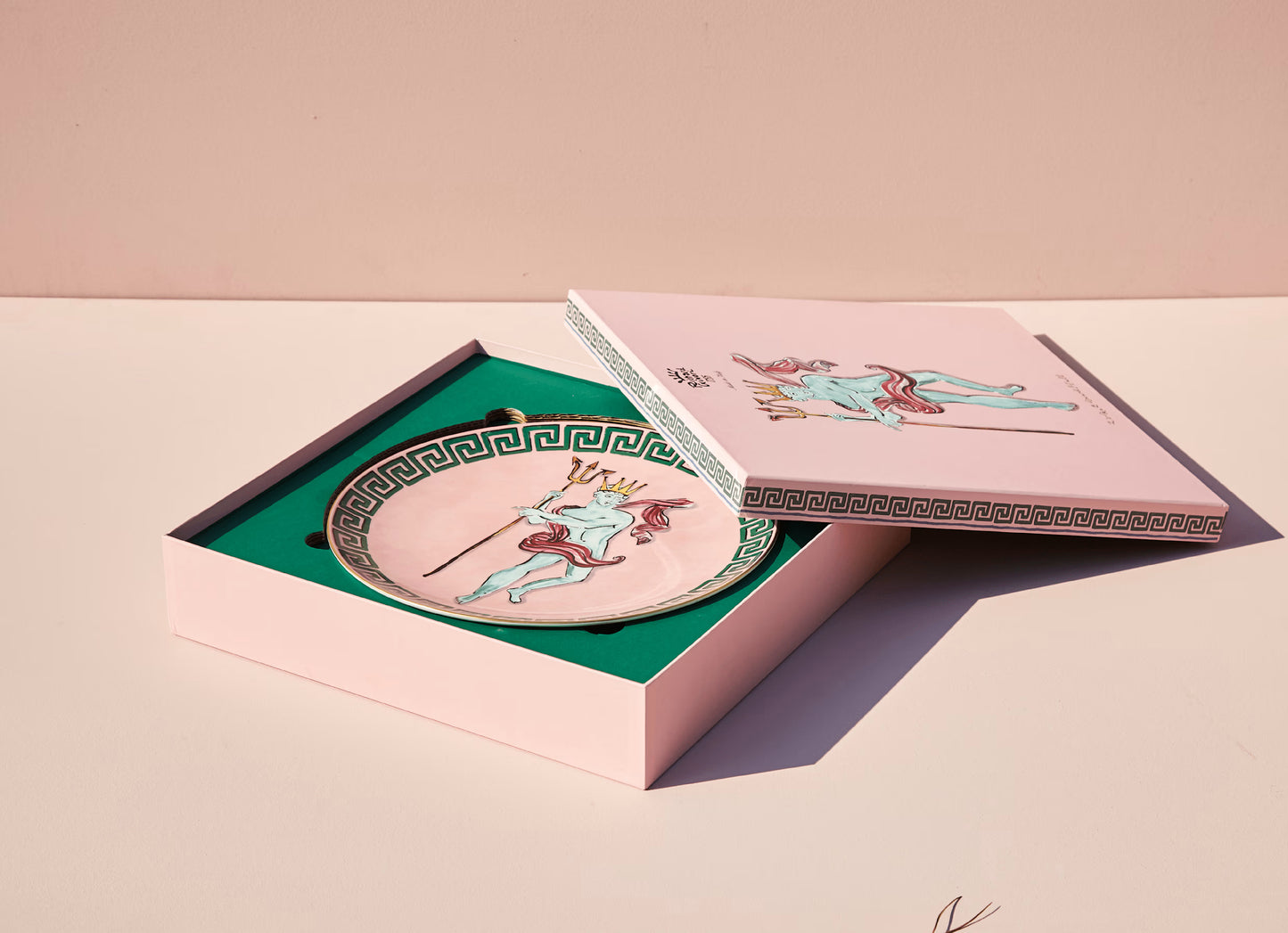 Il viaggio di Nettuno Pink Charger Plate by Ginori 1735