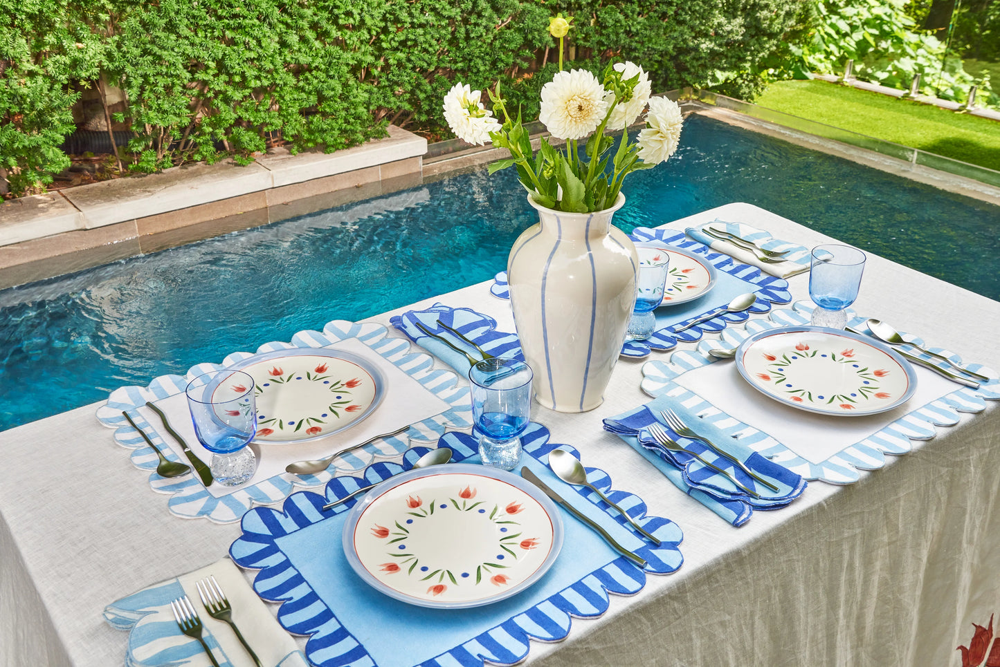 Blue Scalloped Linen Placemats S/4