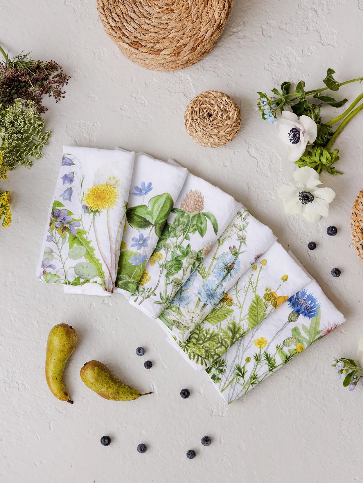 S/6 Field Flowers Linen Napkins