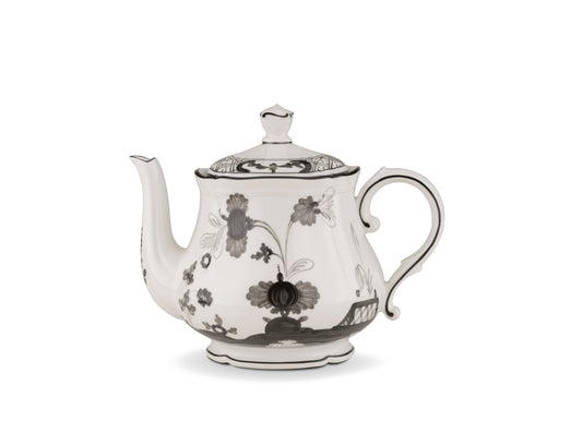 Oriente Italiano Albus Teapot by Ginori 1735